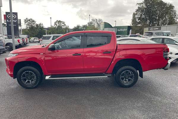 2022 Mitsubishi Triton GLX+ MR 4X4
