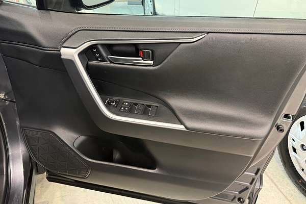 2021 Toyota RAV4 Cruiser AXAH54R