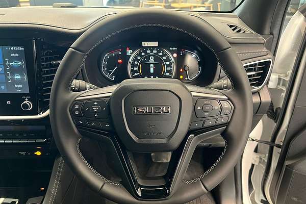 2025 Isuzu MU-X LS-T