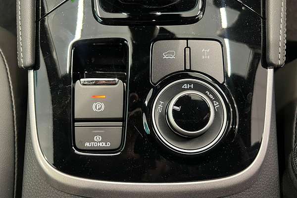 2025 Isuzu MU-X LS-T