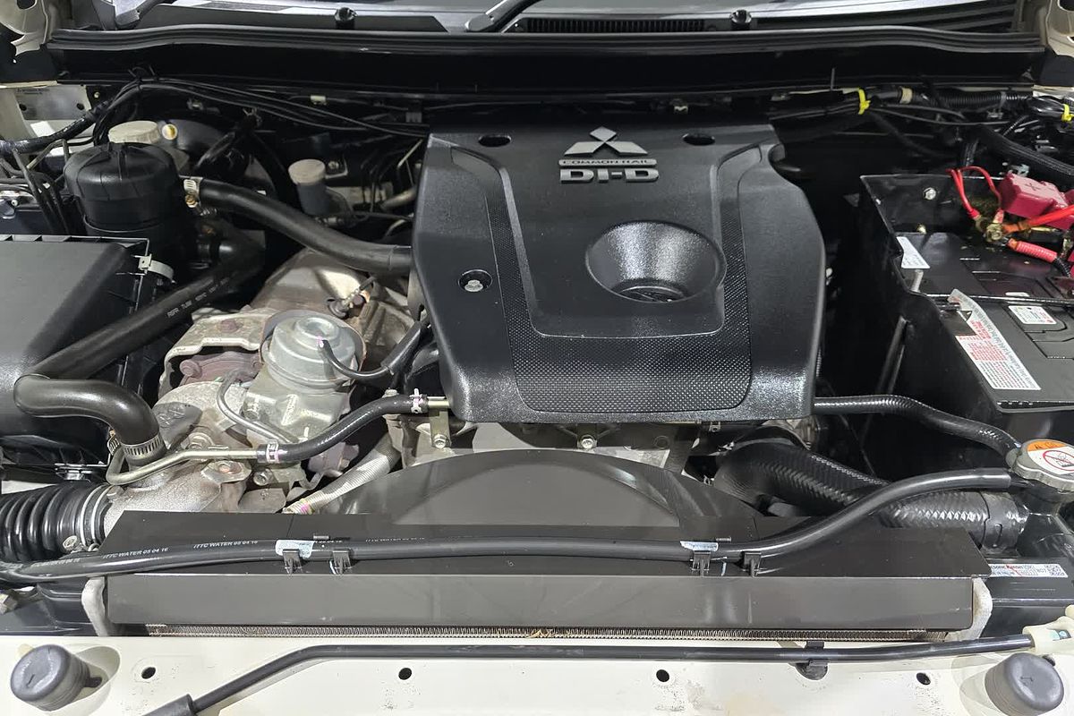 2016 Mitsubishi TRITON TRITON GLS (4x4) MQ3X47 4X4