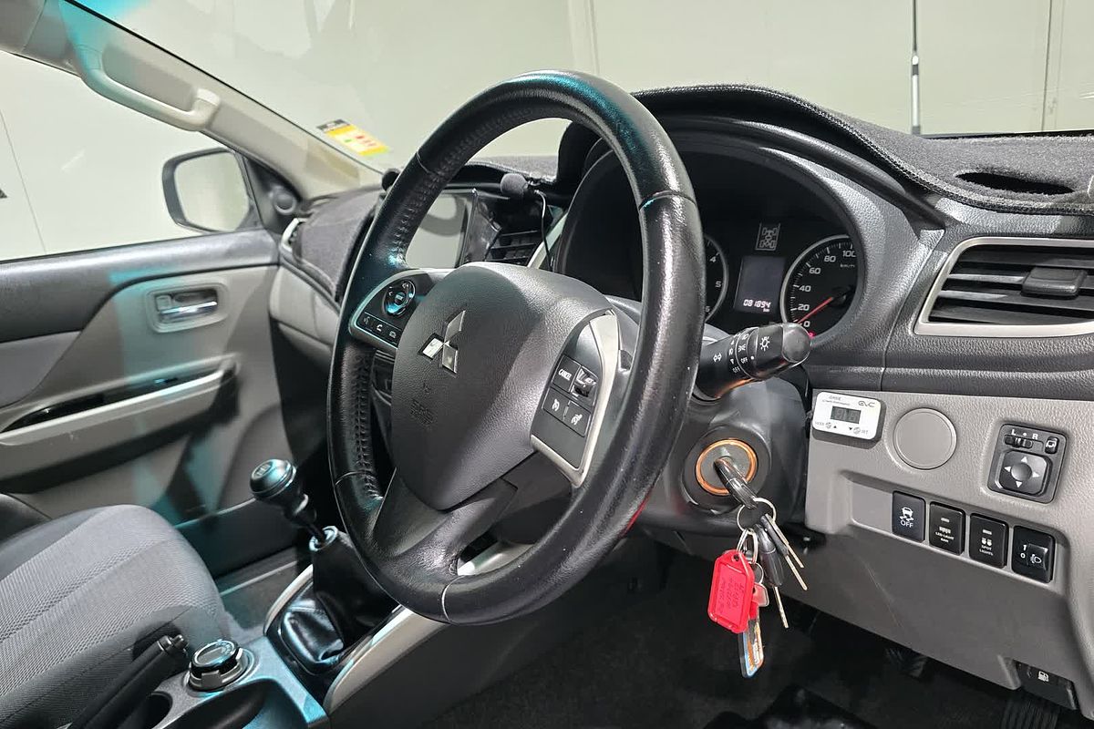 2016 Mitsubishi TRITON TRITON GLS (4x4) MQ3X47 4X4