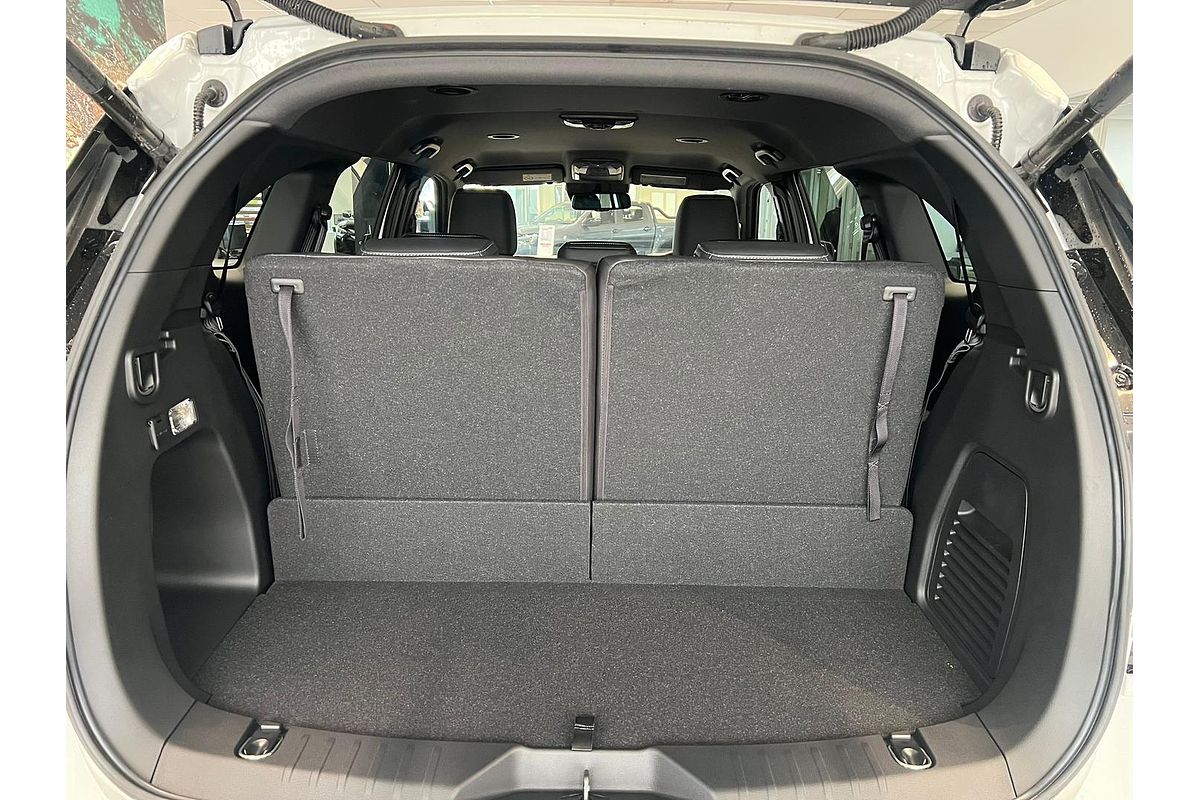 2025 Isuzu MU-X LS-T