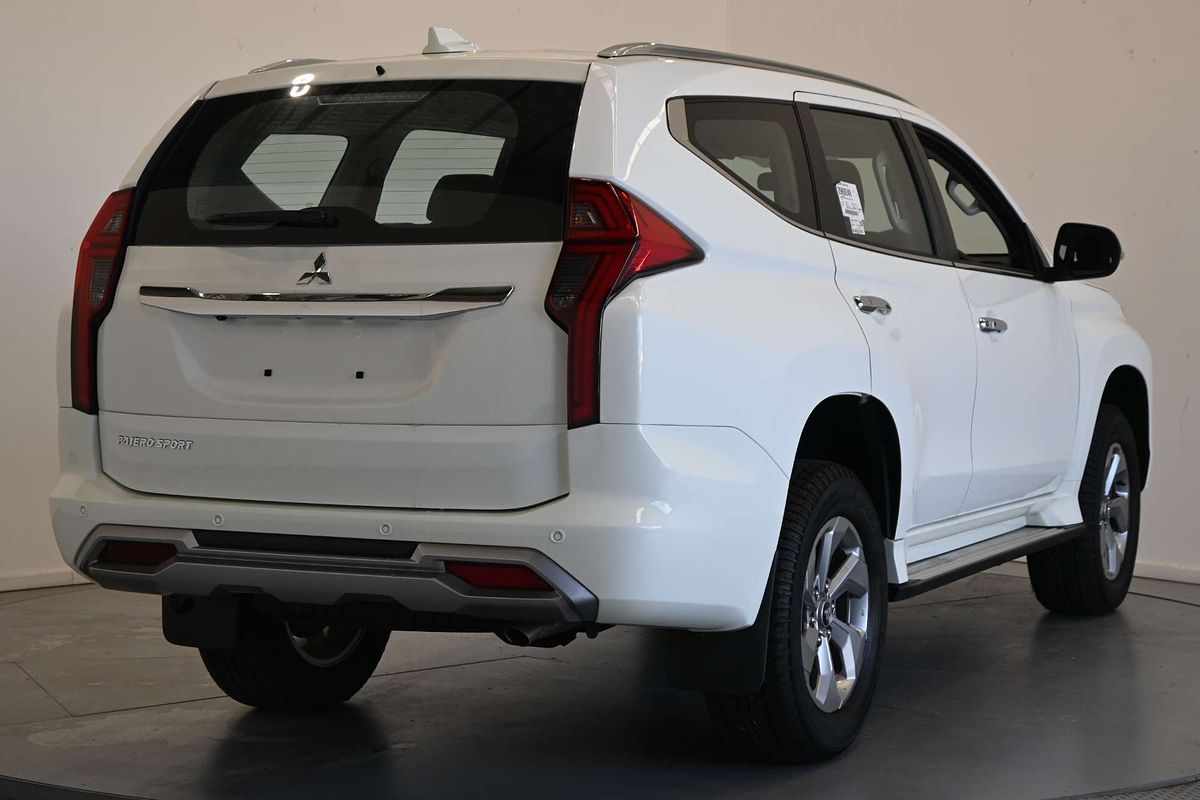 2024 Mitsubishi Pajero Sport GLX QG