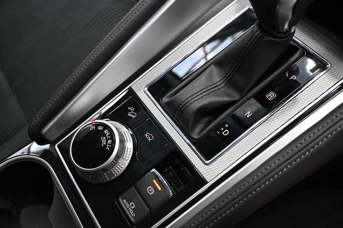 2024 Mitsubishi Pajero Sport GLX QG