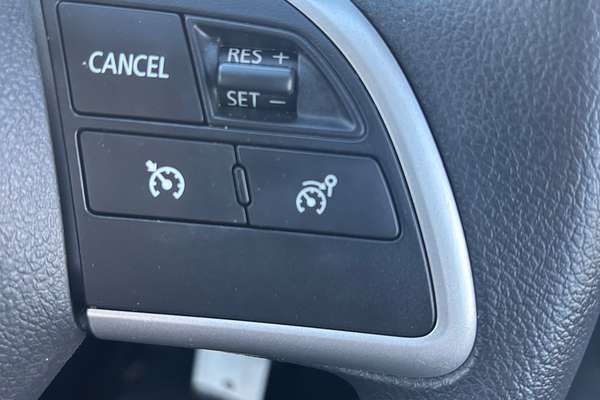 2015 Mitsubishi TRITON GLX MN