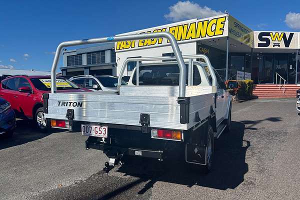 2015 Mitsubishi TRITON GLX MN