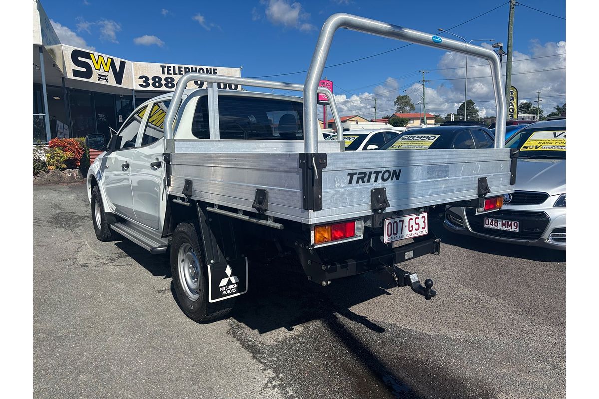 2015 Mitsubishi TRITON GLX MN