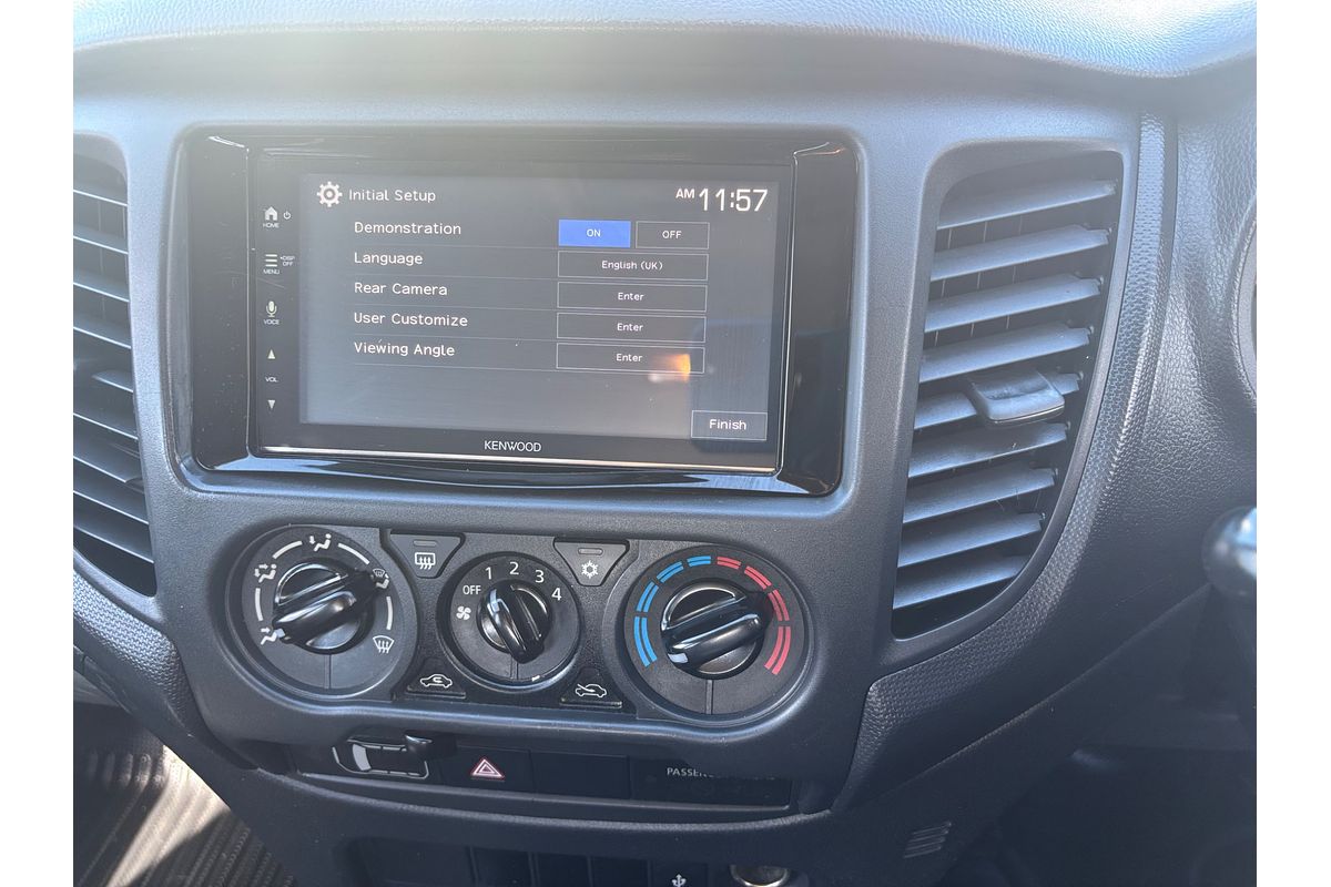 2015 Mitsubishi TRITON GLX MN