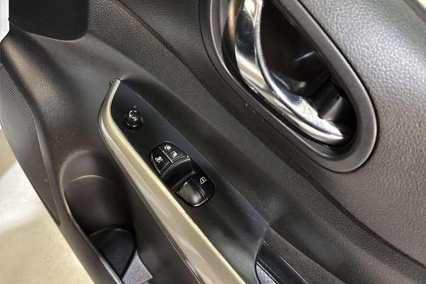 2019 Nissan Navara RX D23 Series 3 Rear Wheel Drive