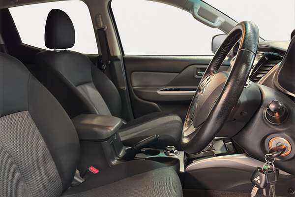 2016 Mitsubishi Triton GLS MQ 4X4
