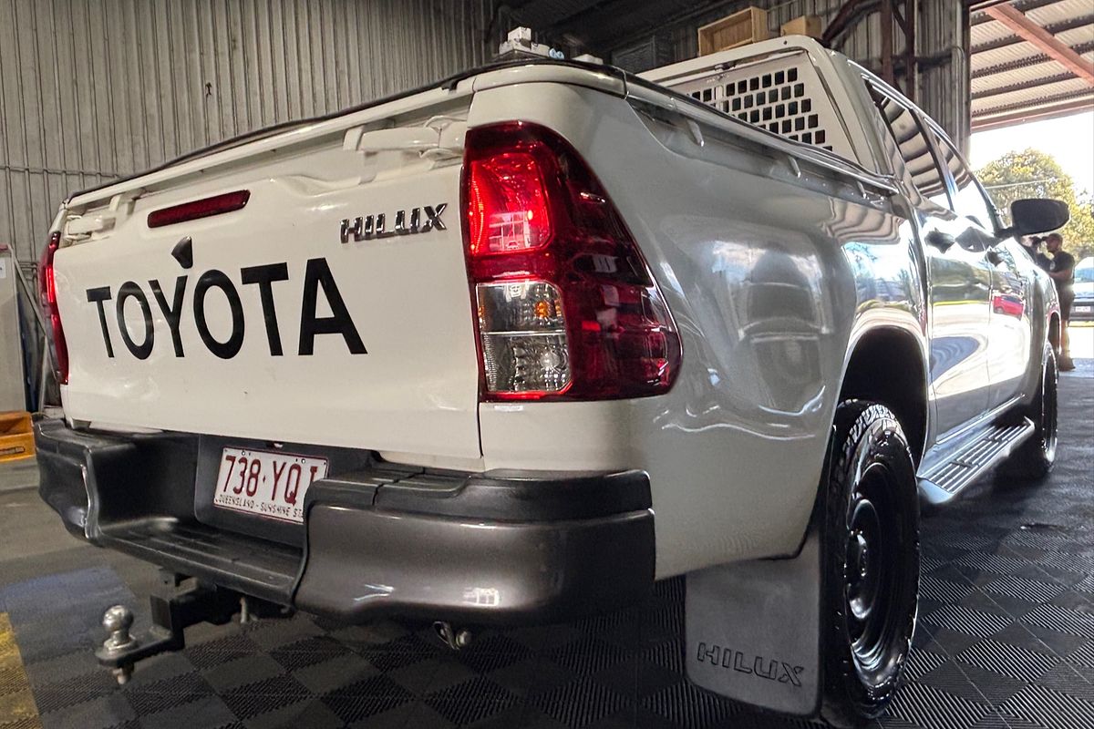 2018 Toyota Hilux SR GUN126R