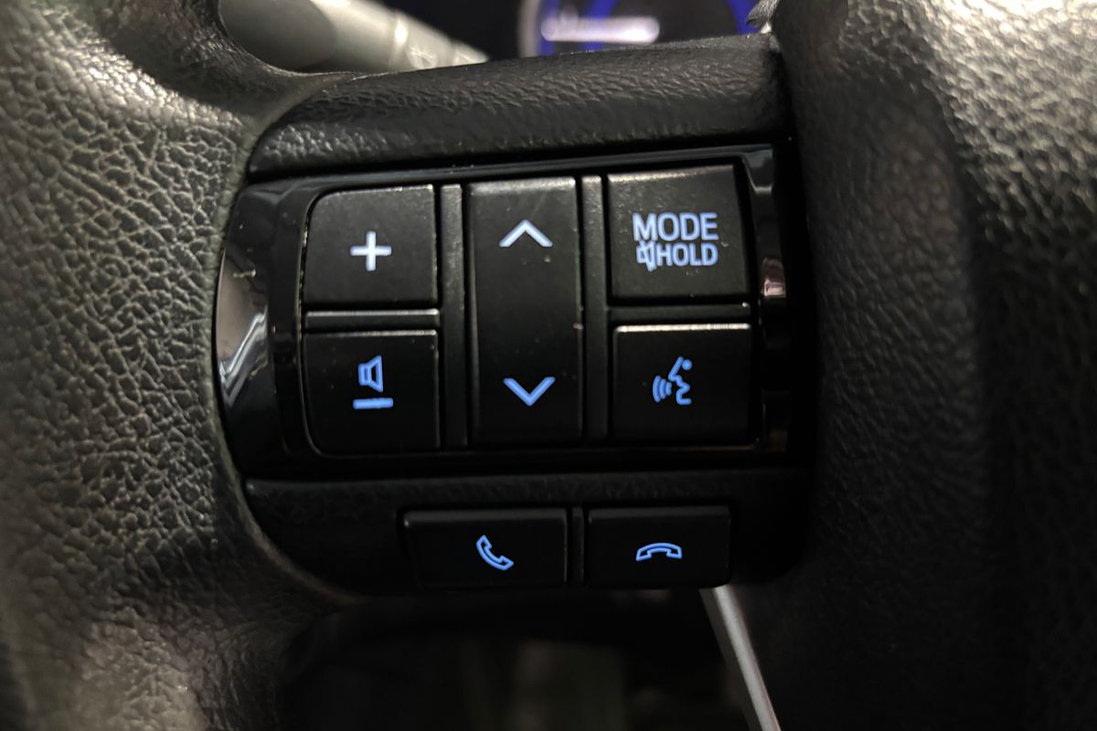 2018 Toyota Hilux SR GUN126R