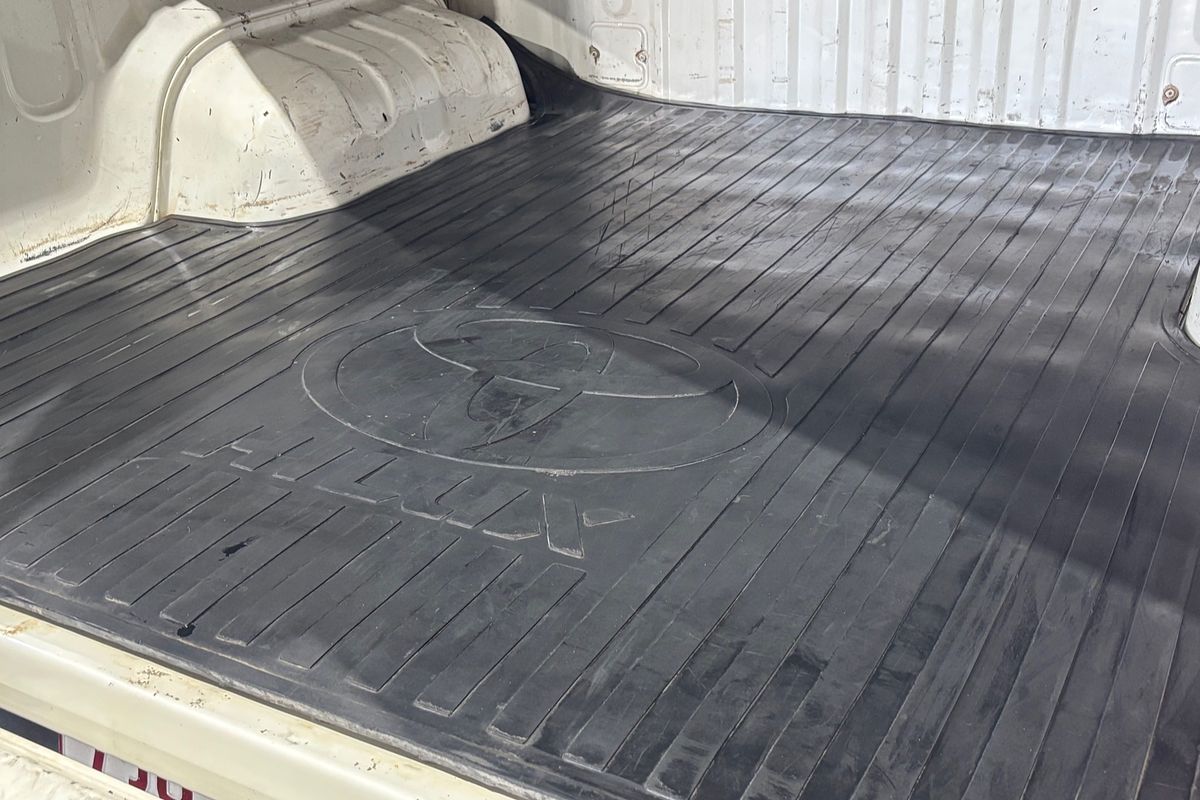 2018 Toyota Hilux SR GUN126R