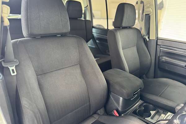 2019 Mitsubishi Pajero GLX NX