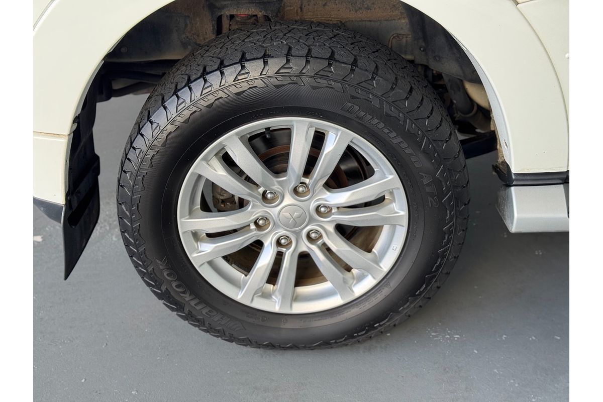 2019 Mitsubishi Pajero GLX NX