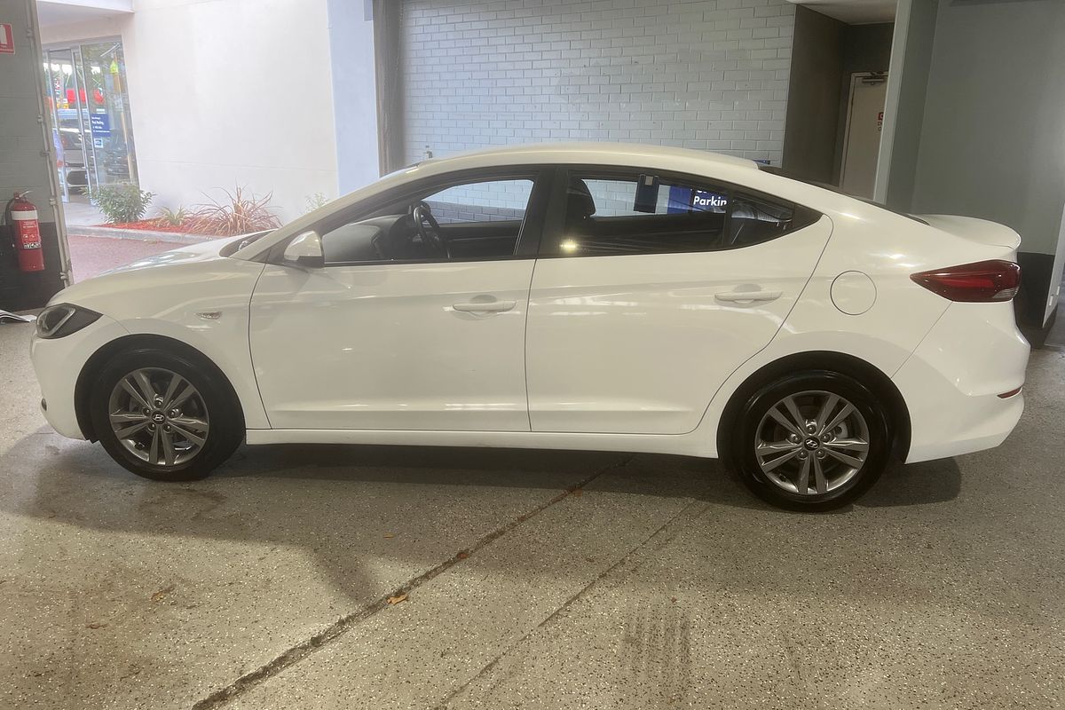 2016 Hyundai Elantra Active AD