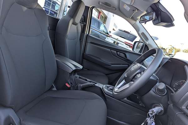 2025 Isuzu D-MAX SX High Ride Rear Wheel Drive
