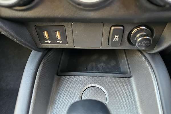 2025 Mitsubishi ASX GS XD