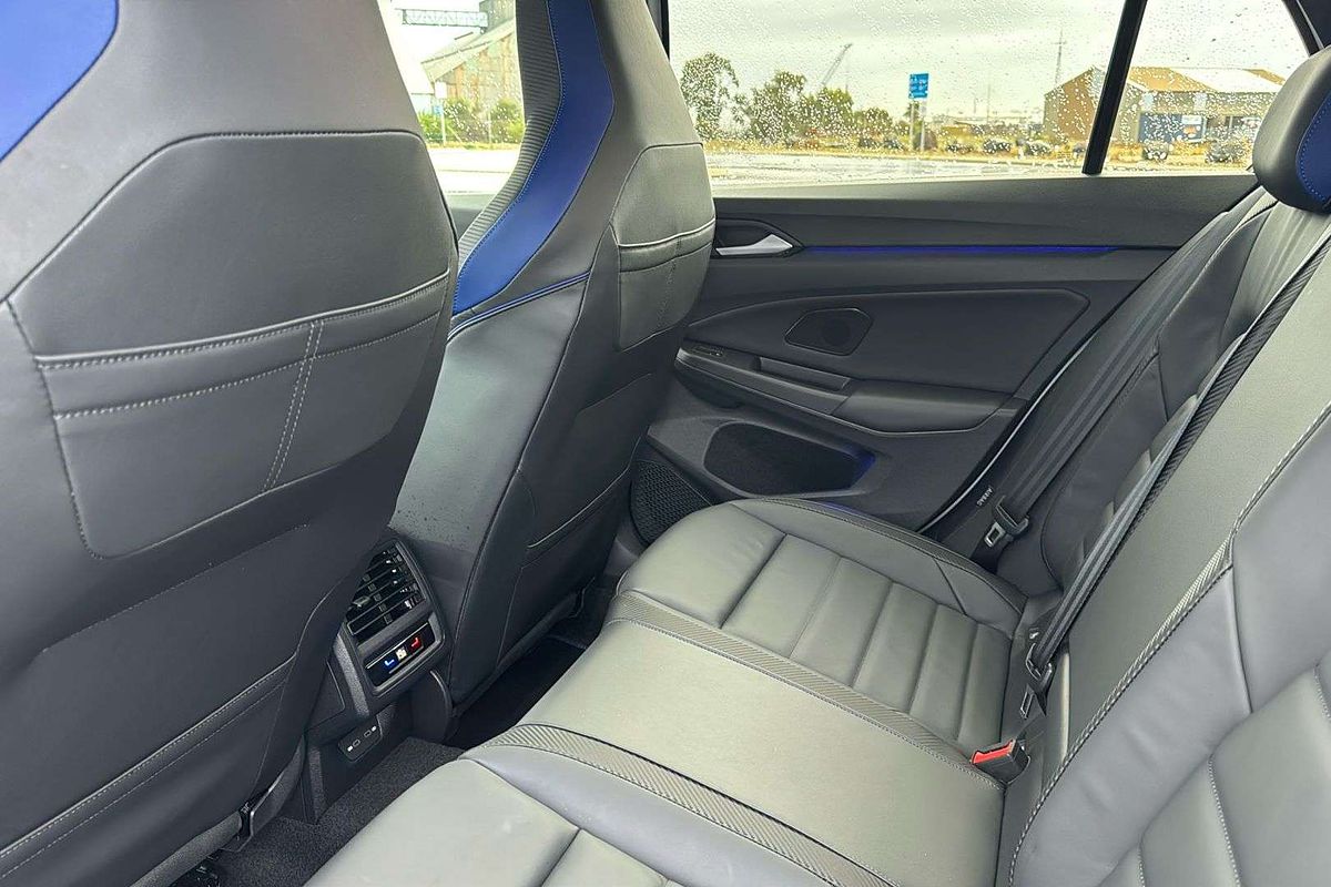 2024 Volkswagen Golf R 8