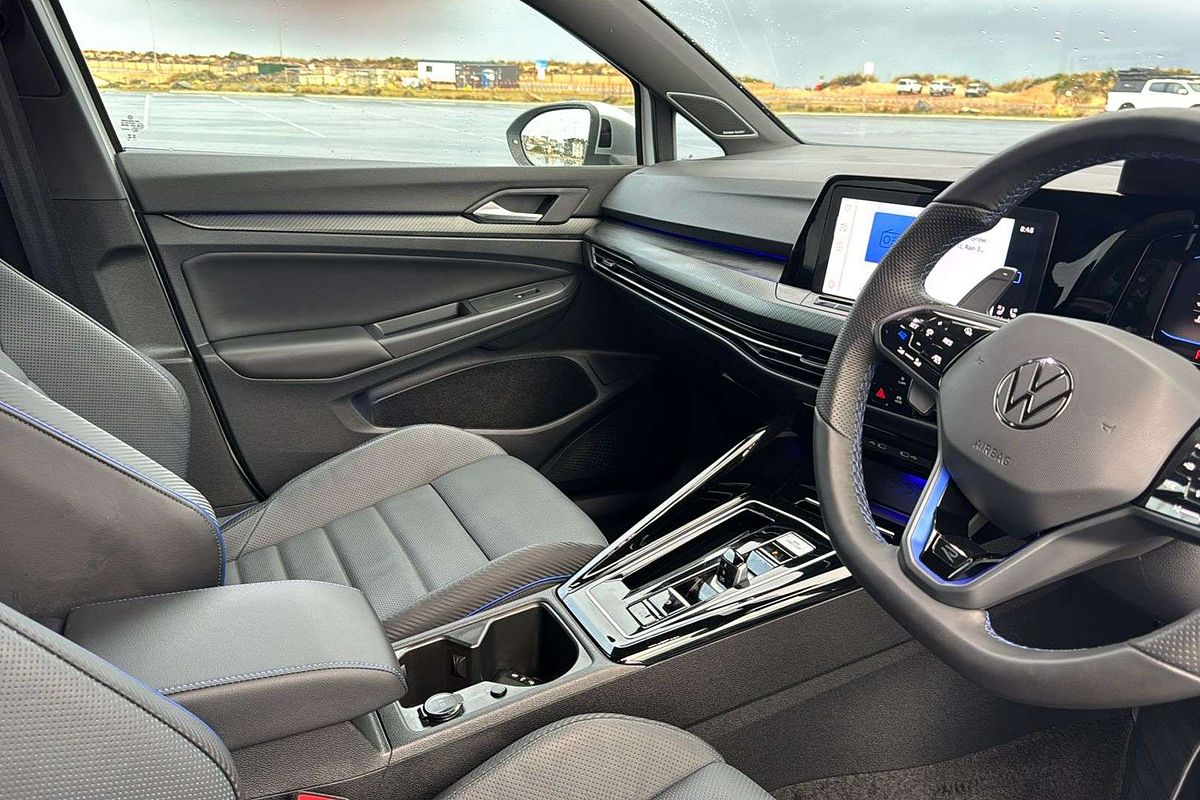 2024 Volkswagen Golf R 8