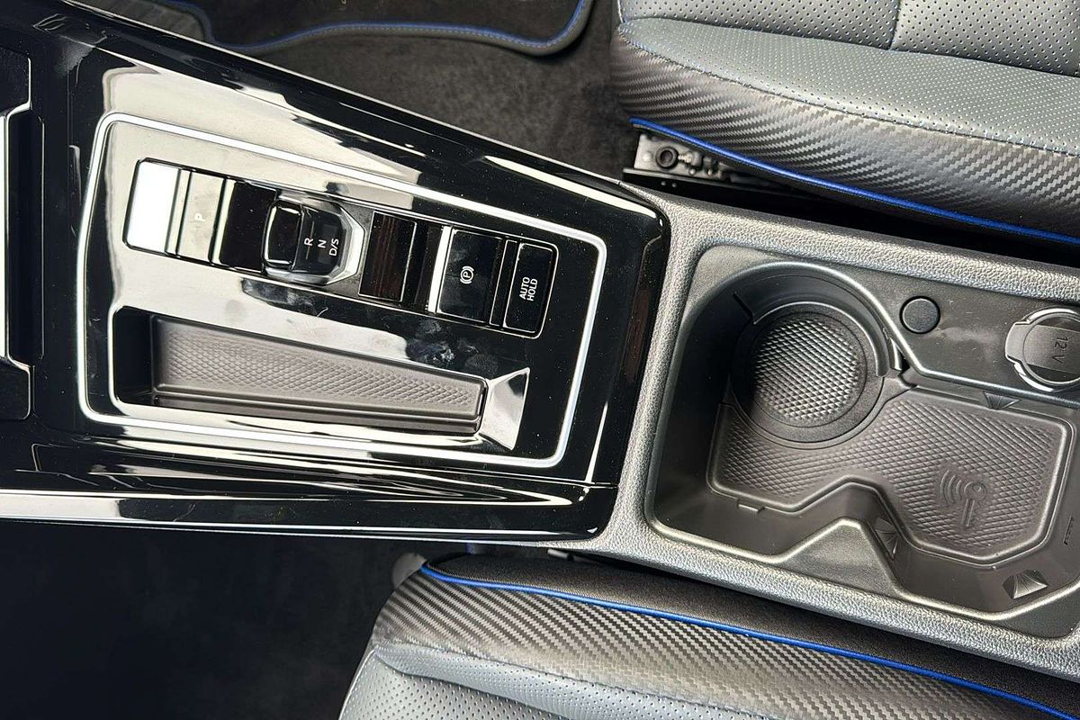2024 Volkswagen Golf R 8