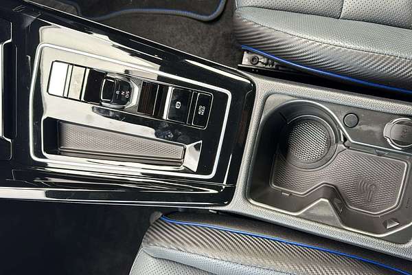 2024 Volkswagen Golf R 8