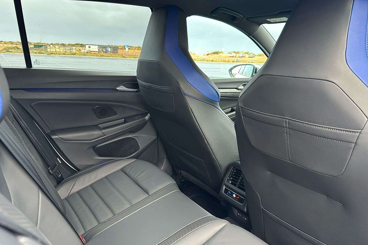 2024 Volkswagen Golf R 8