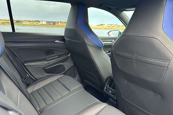 2024 Volkswagen Golf R 8