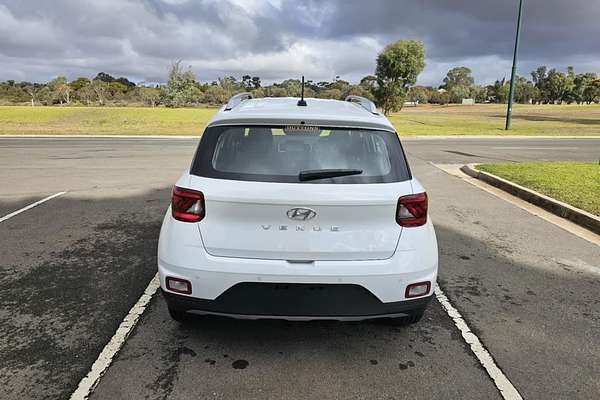 2025 Hyundai Venue Active QX.V5