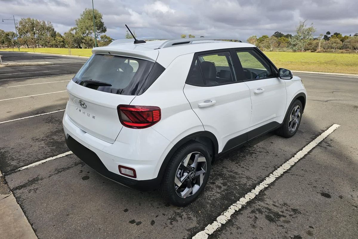 2025 Hyundai Venue Active QX.V5
