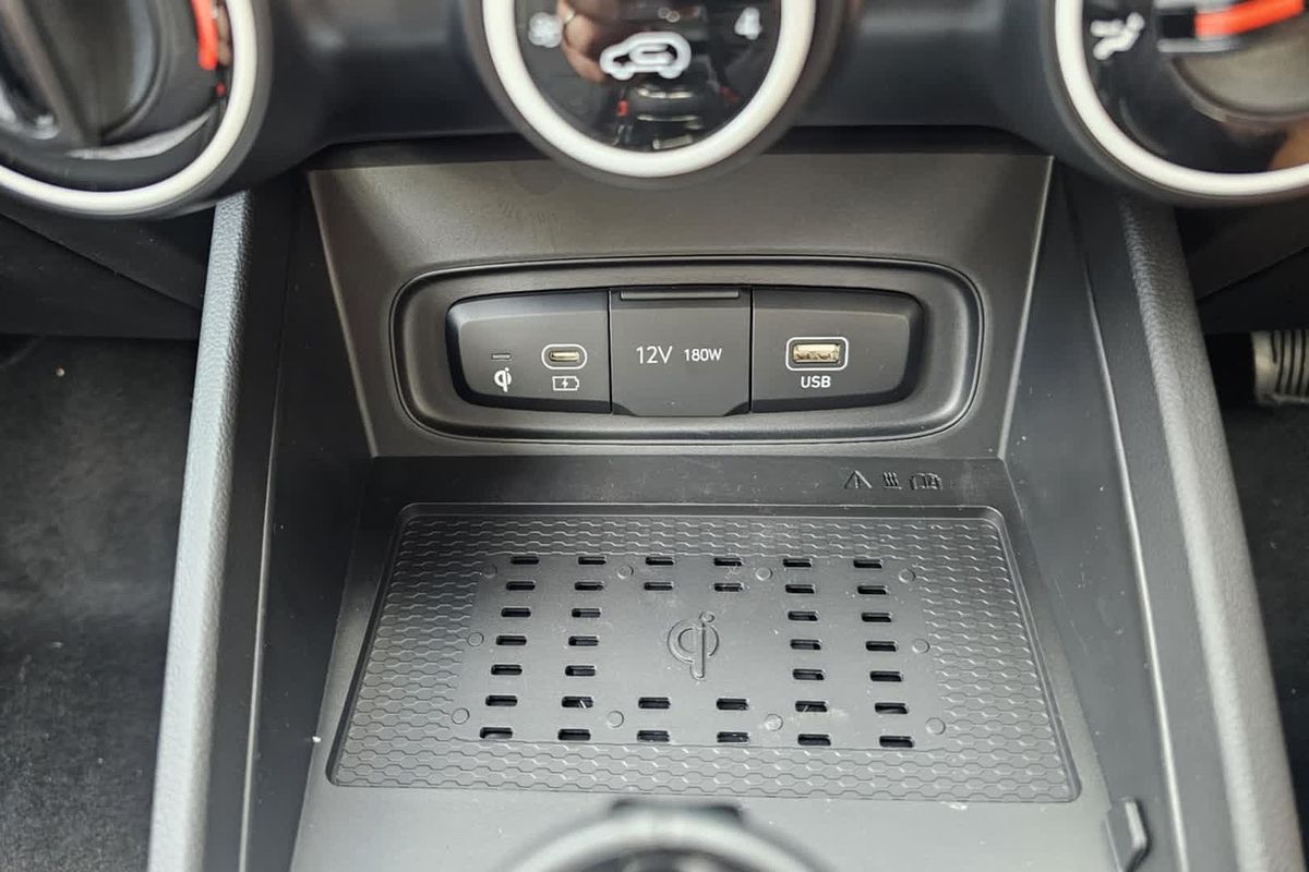 2025 Hyundai Venue Active QX.V5