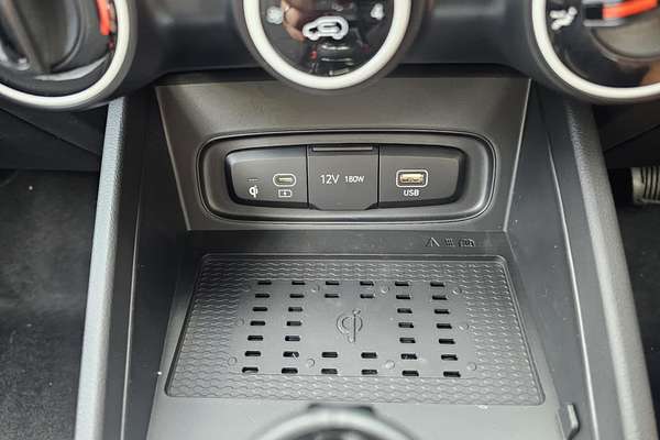 2025 Hyundai Venue Active QX.V5