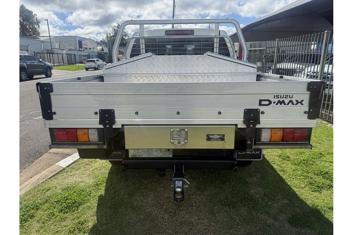 2016 Isuzu D-MAX SX High Ride Rear Wheel Drive