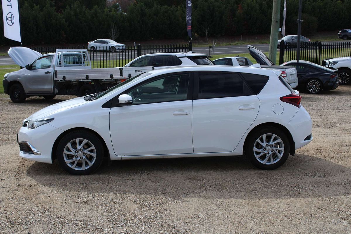 2018 Toyota Corolla Ascent Sport ZRE182R