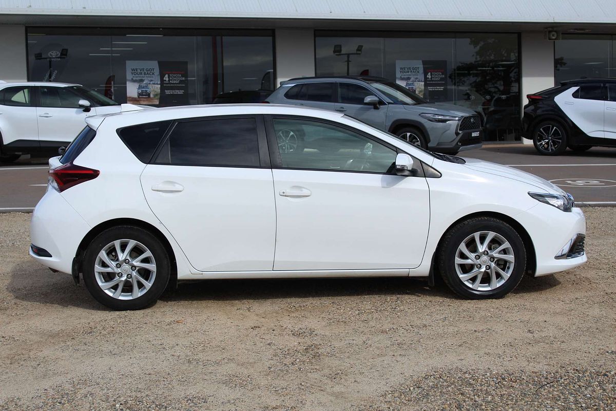 2018 Toyota Corolla Ascent Sport ZRE182R
