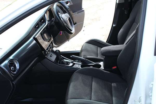 2018 Toyota Corolla Ascent Sport ZRE182R