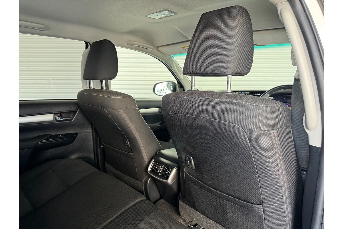 2019 Toyota Hilux SR5 GUN126R 4X4