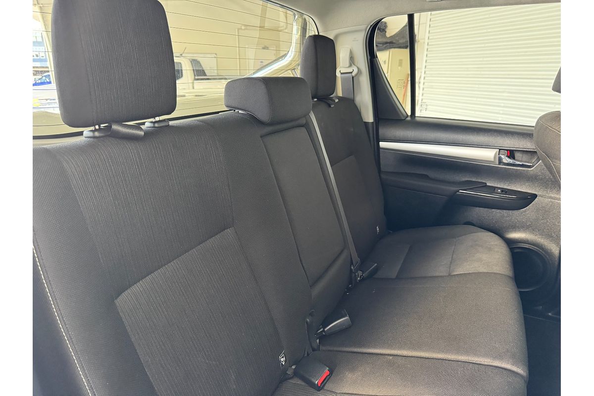 2019 Toyota Hilux SR5 GUN126R 4X4