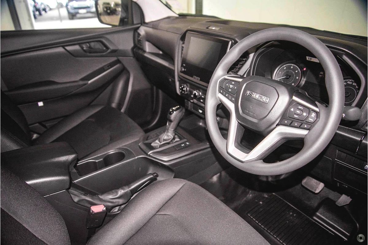 2025 Isuzu D-MAX SX 4X4