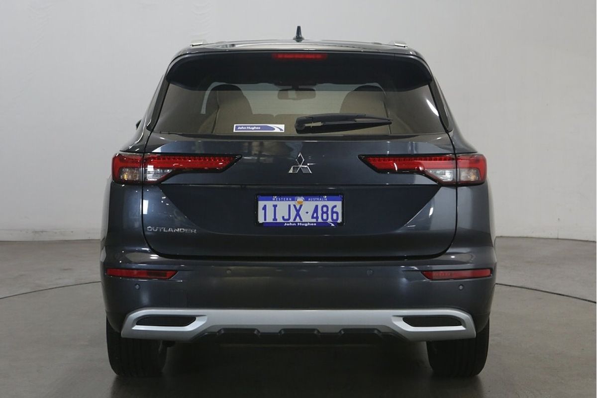 2024 Mitsubishi Outlander LS ZM
