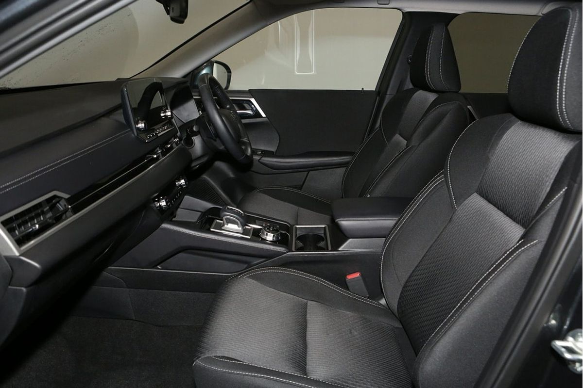 2024 Mitsubishi Outlander LS ZM