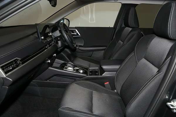 2024 Mitsubishi Outlander LS ZM
