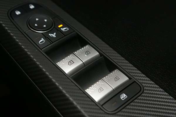 2024 Mitsubishi Outlander LS ZM