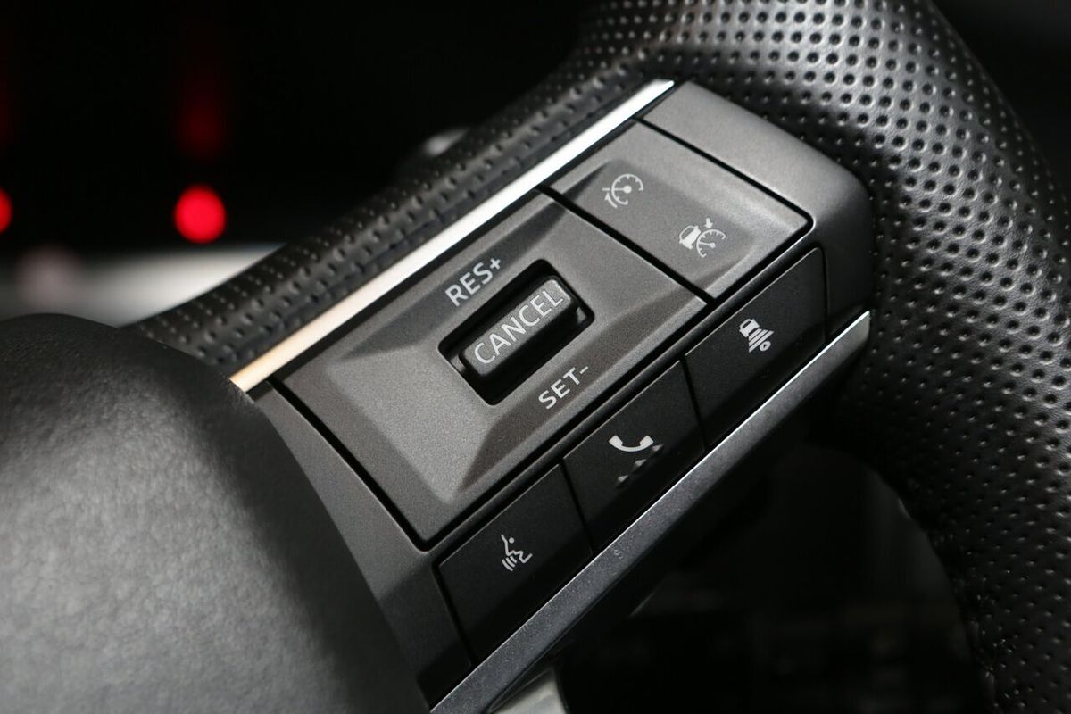 2024 Mitsubishi Outlander LS ZM