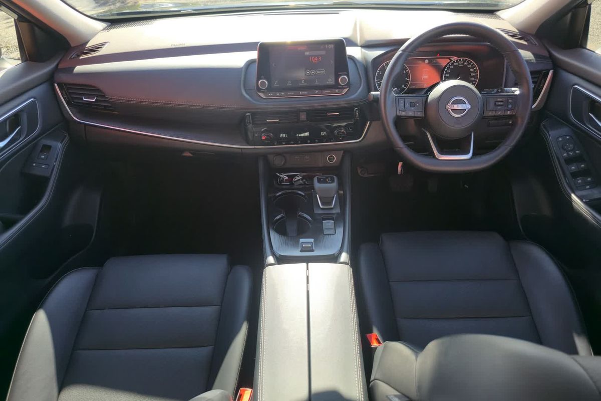 2023 Nissan X-TRAIL ST-L T33