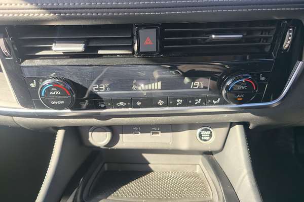 2023 Nissan X-TRAIL ST-L T33