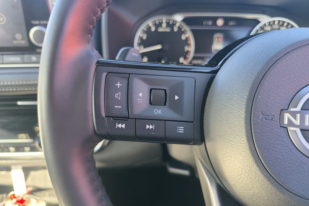 2023 Nissan X-TRAIL ST-L T33