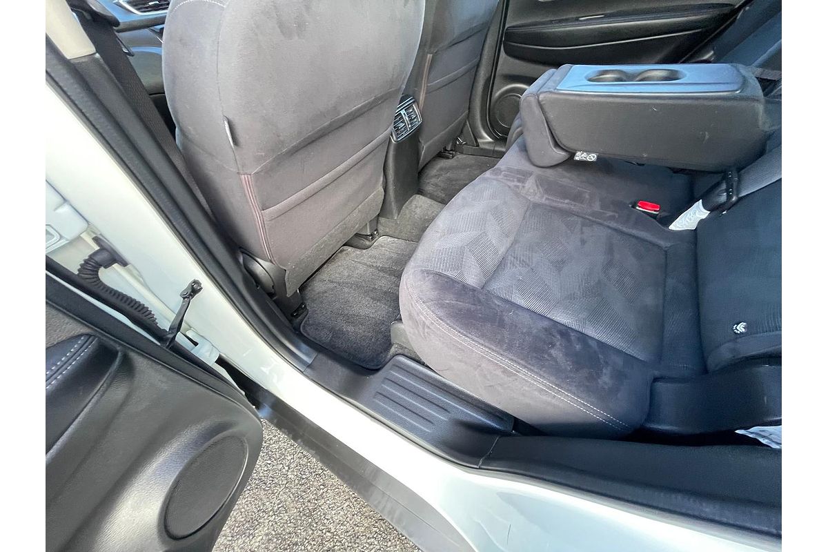 2014 Nissan X-TRAIL ST T32
