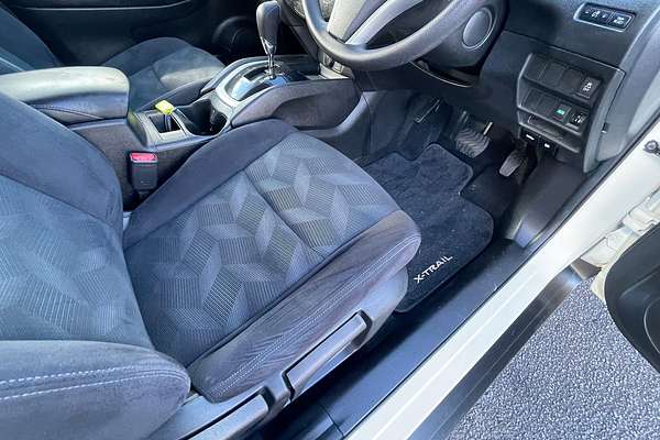 2014 Nissan X-TRAIL ST T32